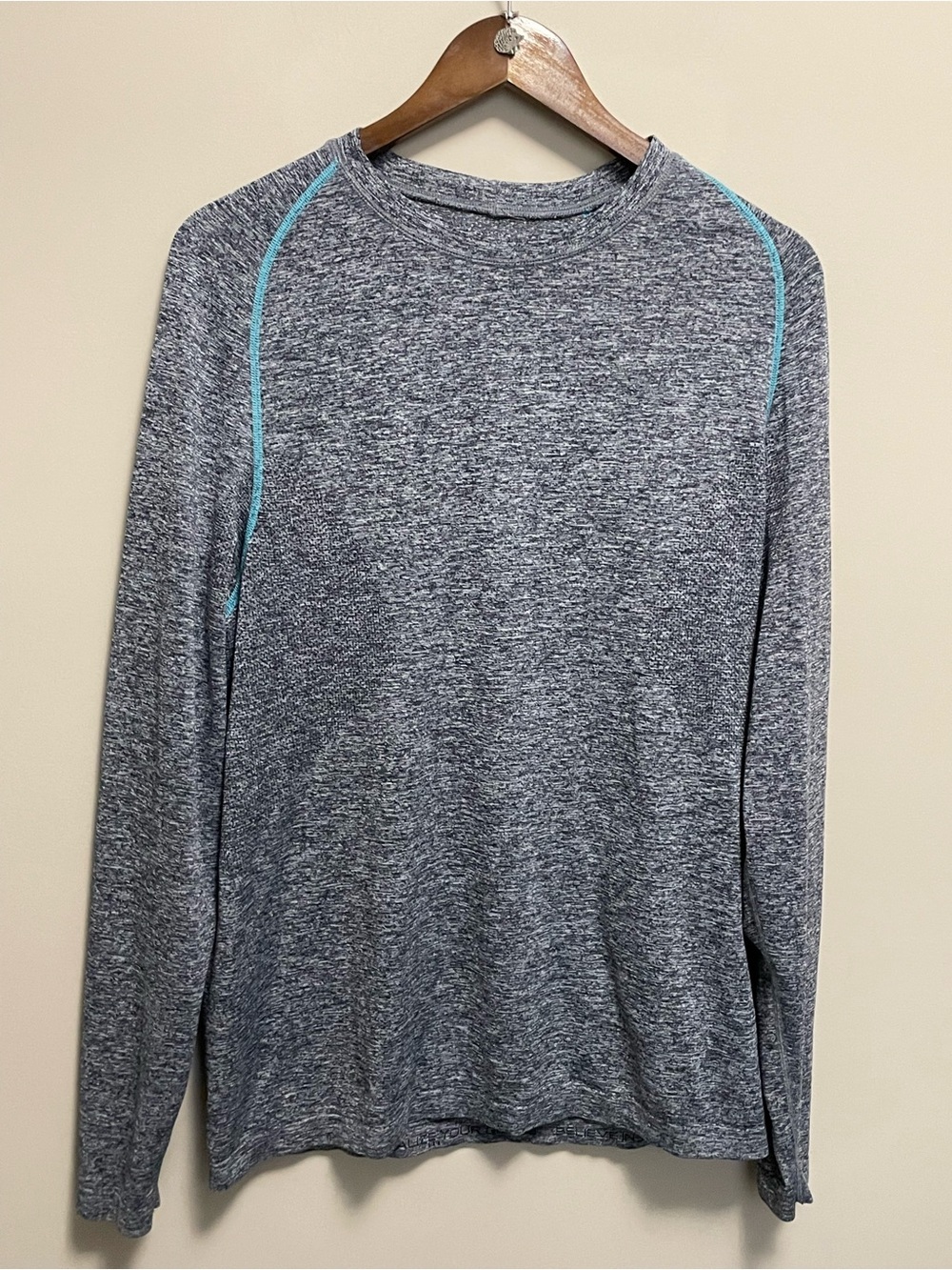 Lululemon Vent Tech Long Sleeve Shirt Men’s Small